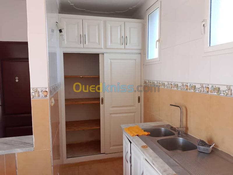 Location Appartement Niveau de villa F2 Alger Draria 2