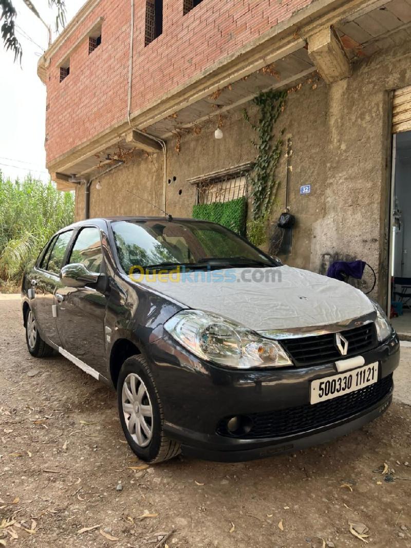 Renault Symbol 2011  8