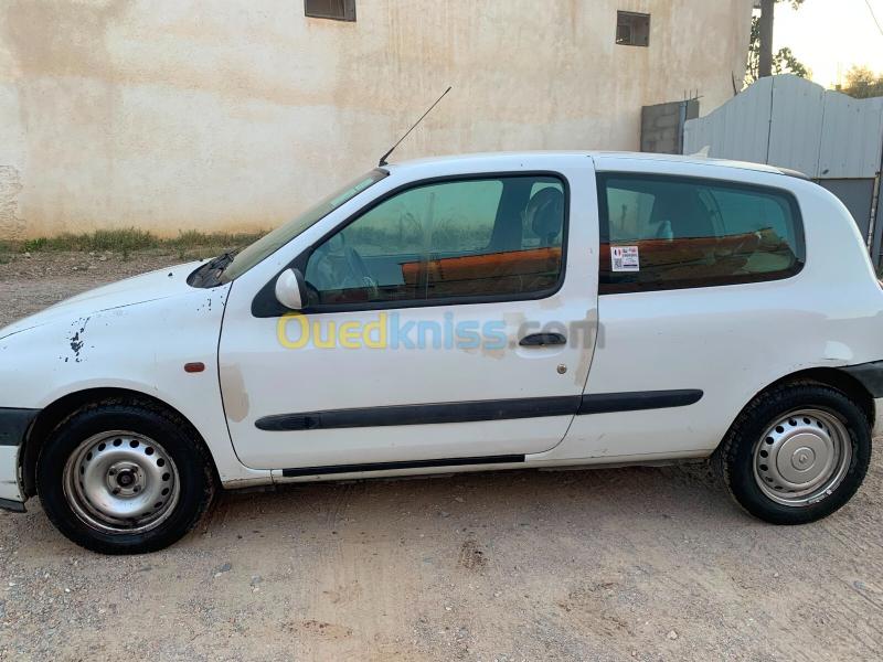 Renault Clio 2 1999 Clio 2 8
