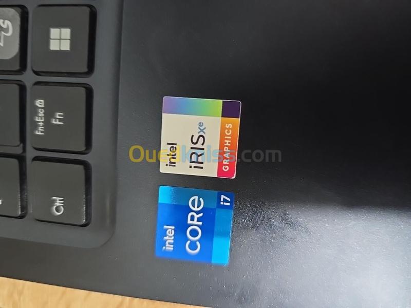 ASUS VivoBook X1504VA Core i7 13eme génération  16 Go RAM 512 Go SSD 3