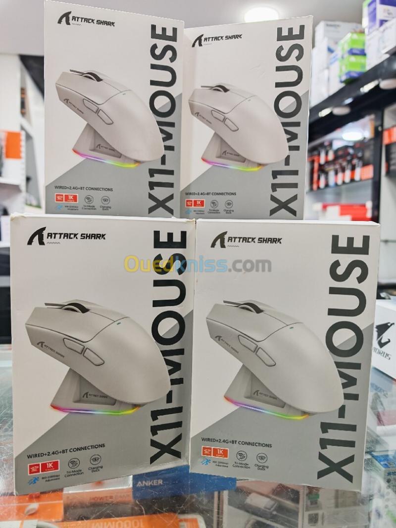 Souris Gamer Attack Shark X11 Sans Fil + Dock RGB