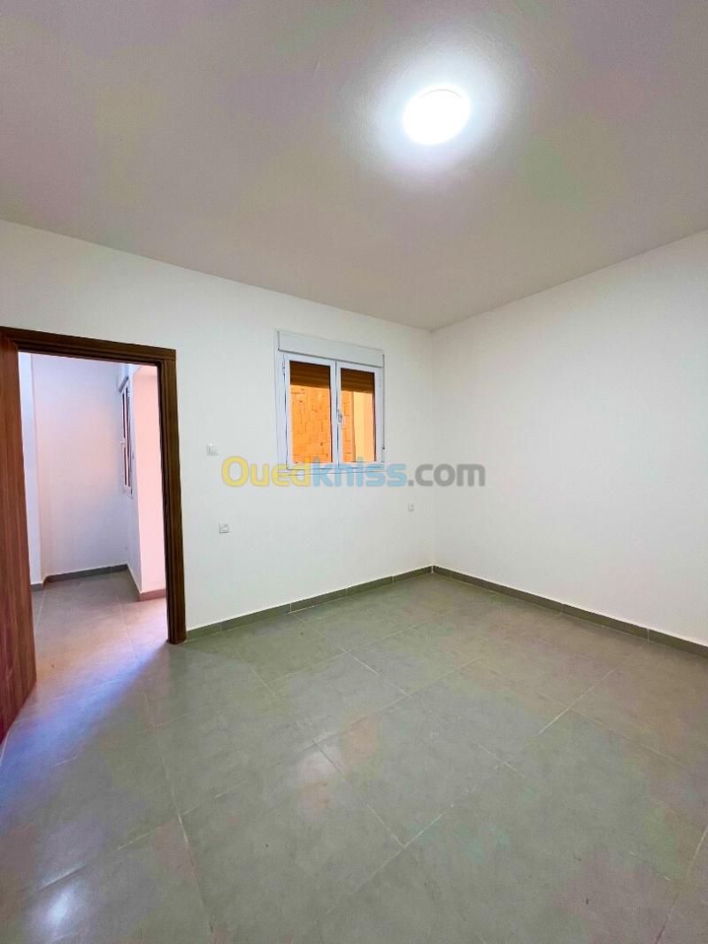 Vente Appartement F2 Oran Bir el djir 4
