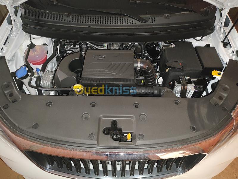Geely Livan x3 pro 2025  10