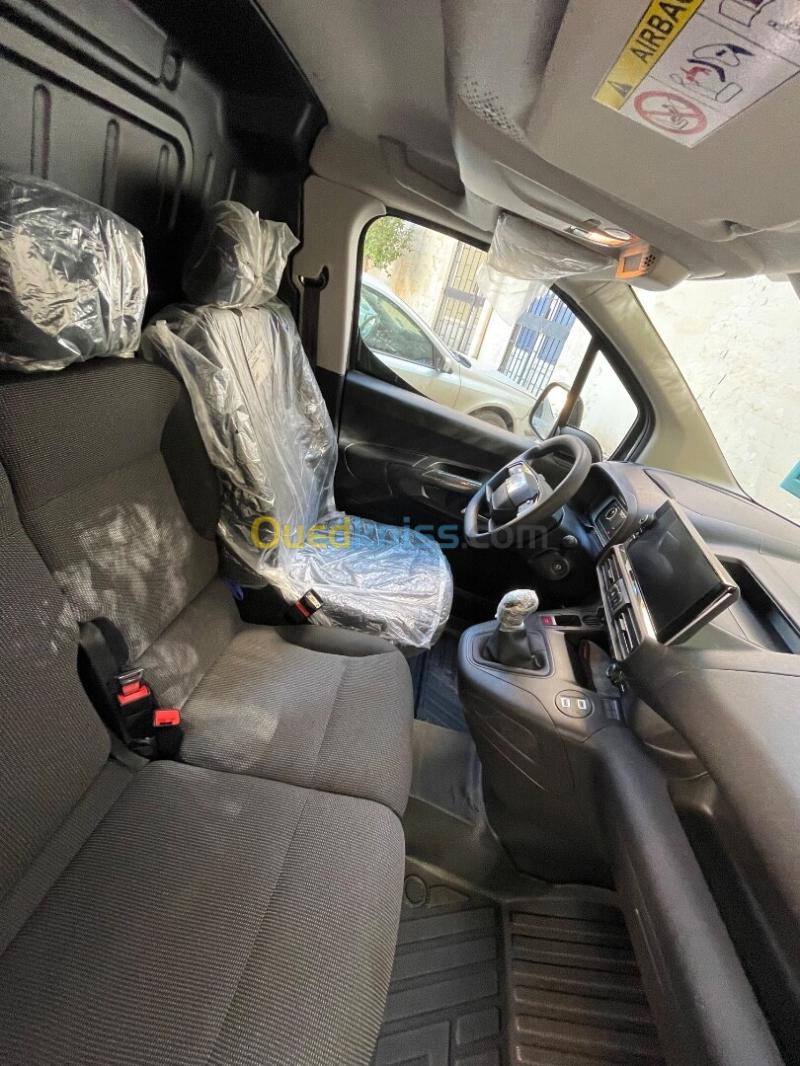Fiat Doblo 2025 Doblo 4