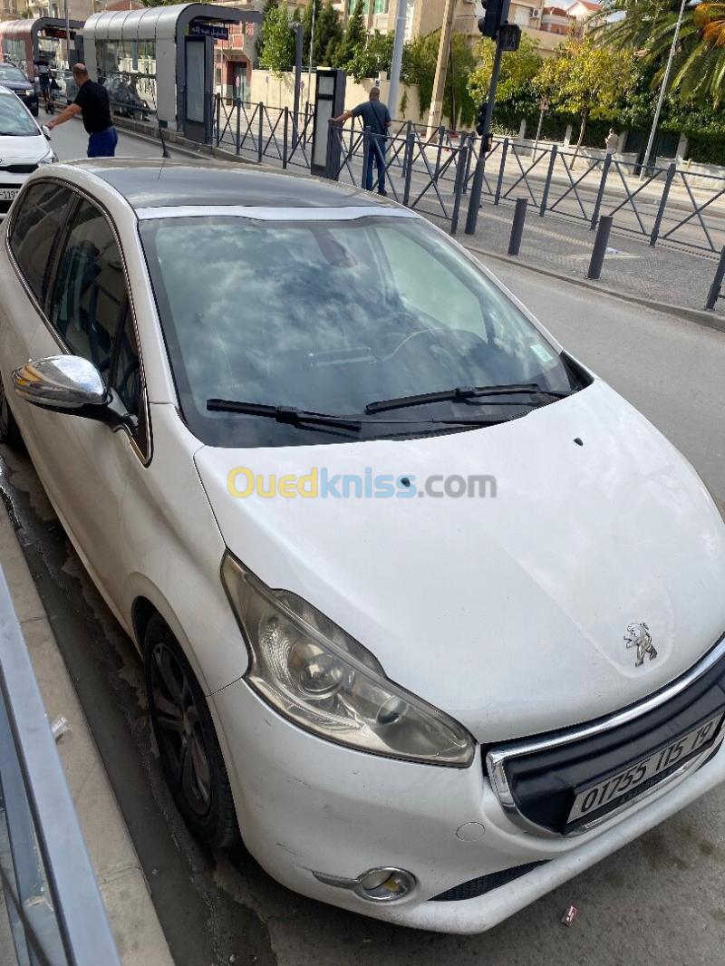Peugeot 208 2015 Allure 3