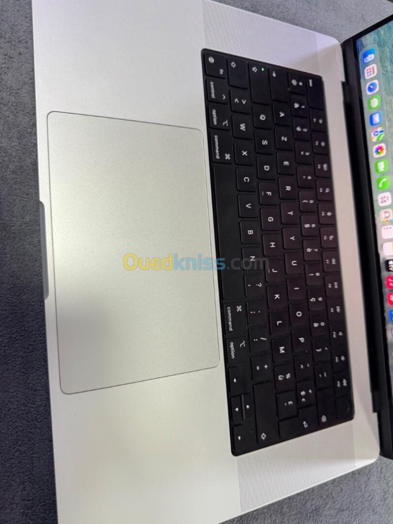 MacBook Pro M1 MAX 16" 64G 512G etat 10/10 cycle 86 MDM 3