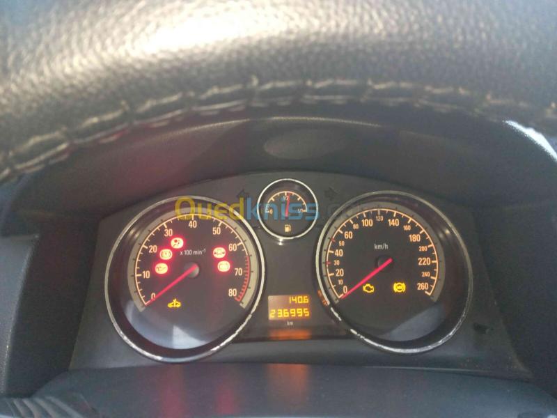 Opel Astra 2009 Astra 9