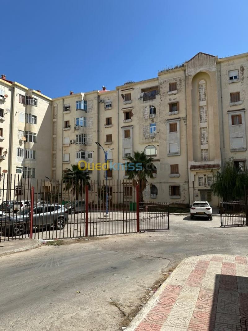 Location Appartement F5 Jijel Jijel