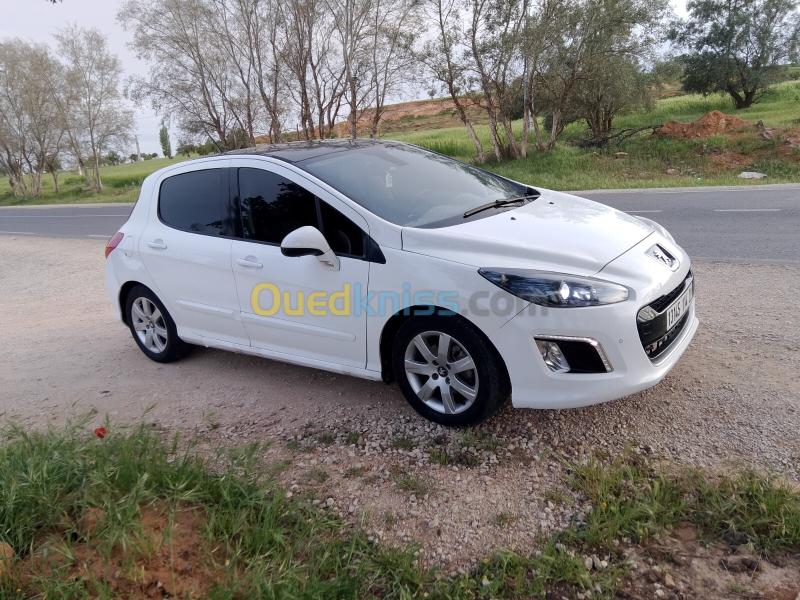 Peugeot 308 2014 Allure 12