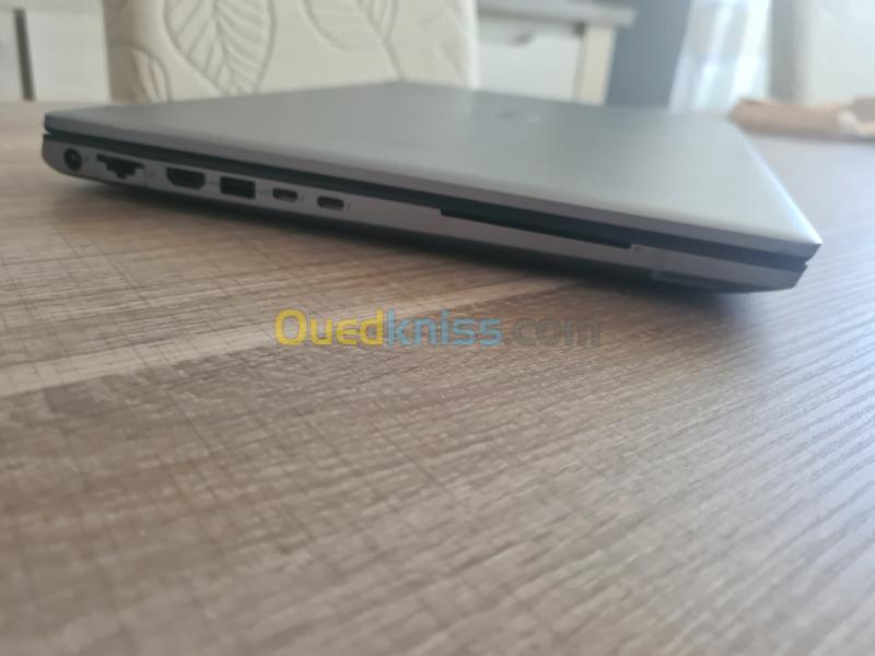 Dell Precision 7670  i7 13