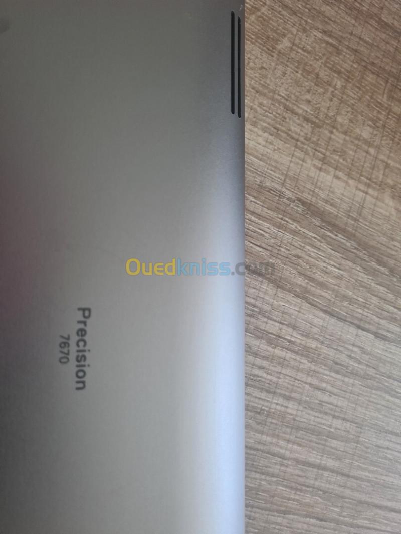 Dell Precision 7670  i7 10