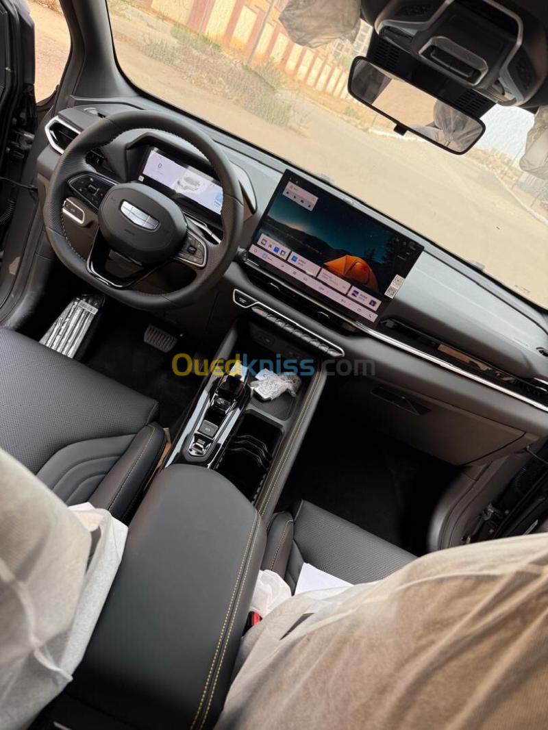 Geely Coolray 2026  14