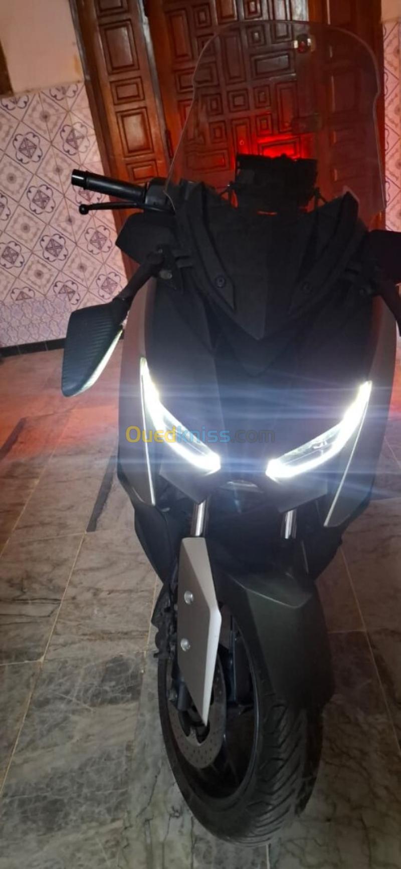 YAMAHA X Max 300 2020 9