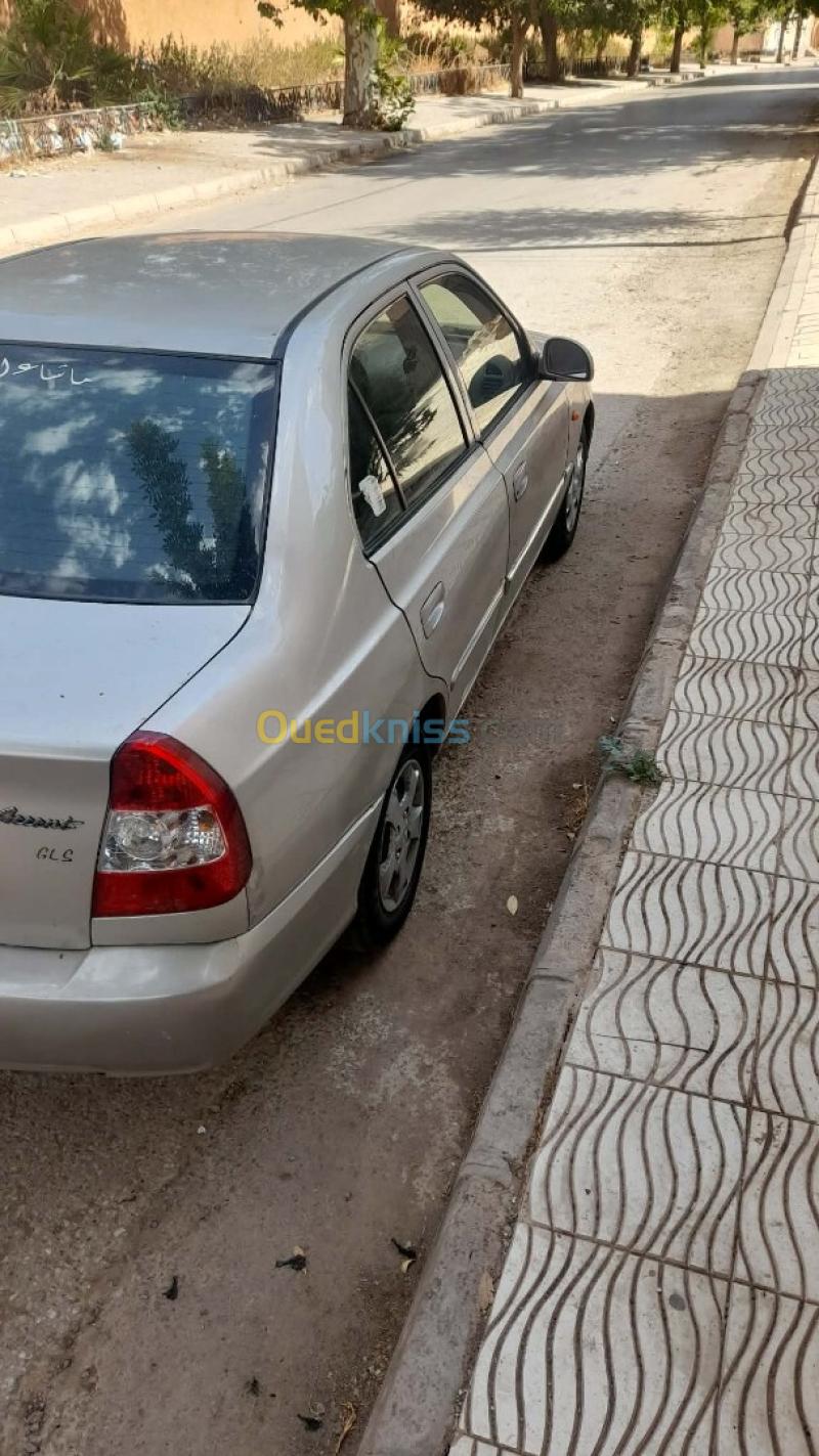 Hyundai Accent 2011 GLS 4