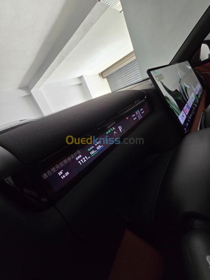 Geely Galaxy M9 2026 Full options 10