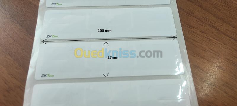 Etiquettes adhésives UHF (Sticker) 2