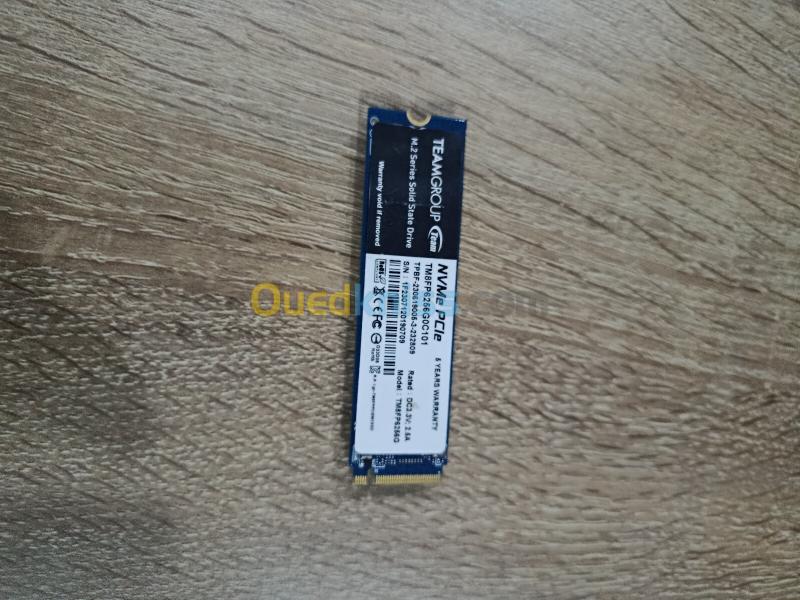 NVMe SSD 256GB TeamGroup MP33 PCIe Gen3 X4