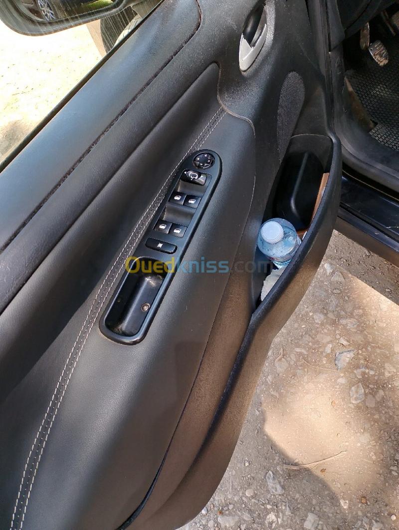 Peugeot 207 2012 Allure 9