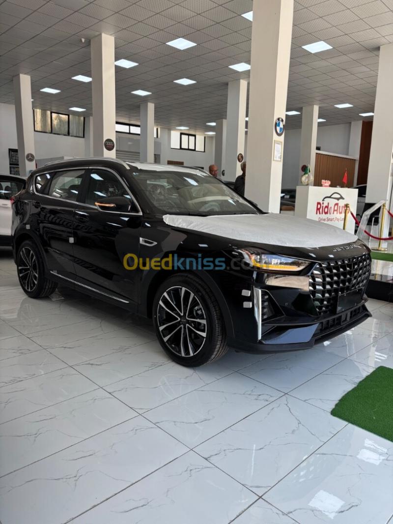 Jetour  X70 PLUS 2026 Luxury Edition 7 places  4