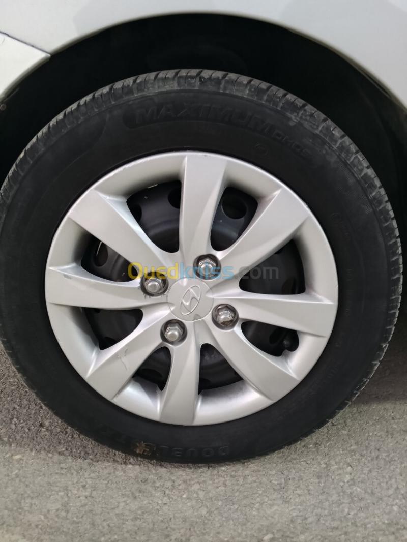 Hyundai EON 2013 GLS 8