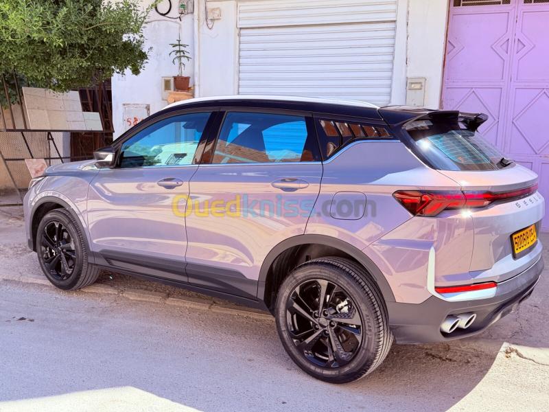 Geely Coolray 2025 
