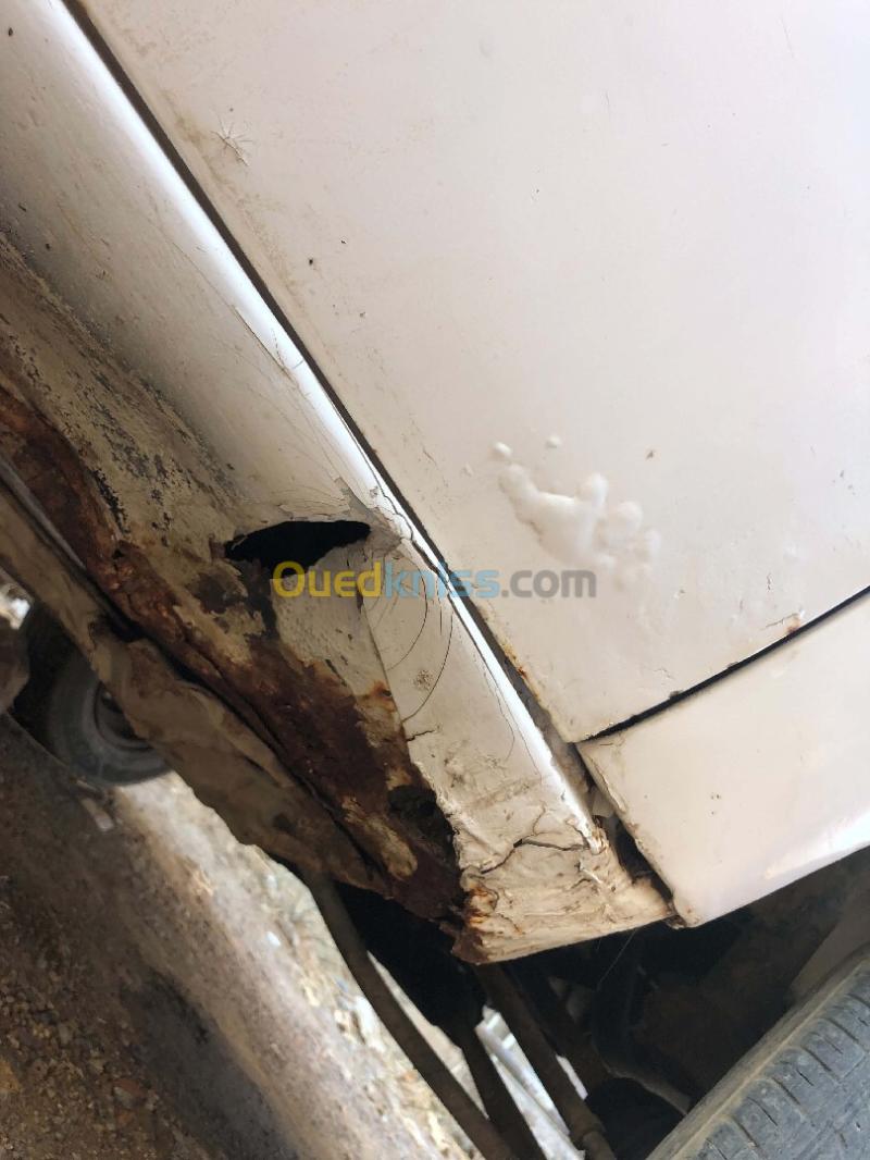 Peugeot 205 1985 205 5