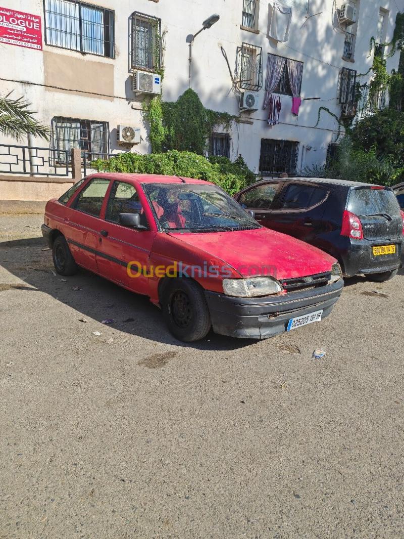 Ford Escort 1991 Escort 3