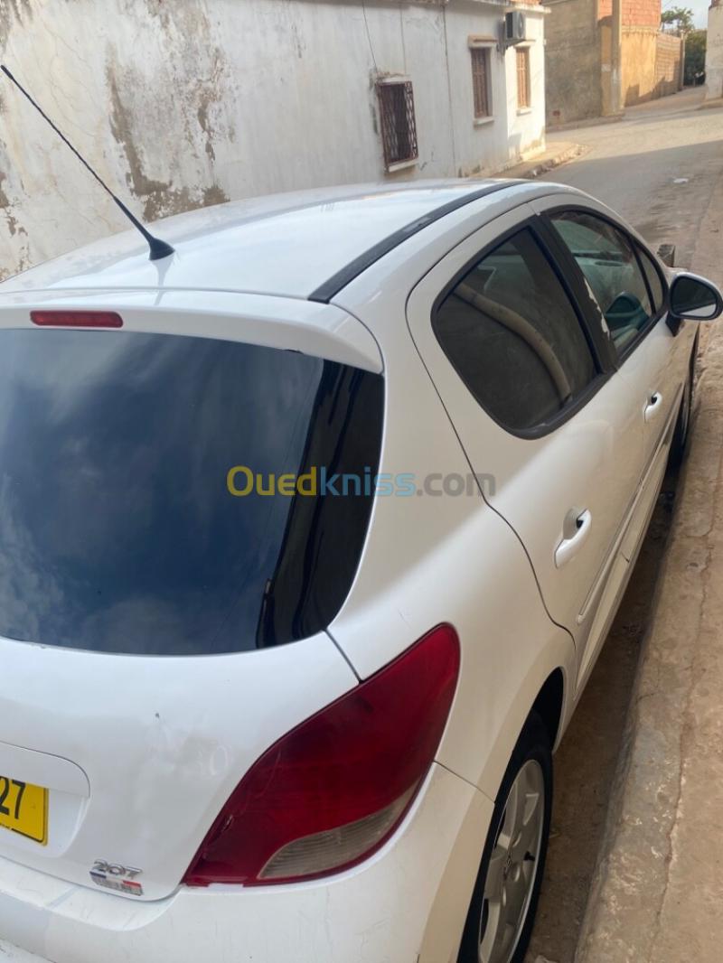 Peugeot 207 2012 Allure 5