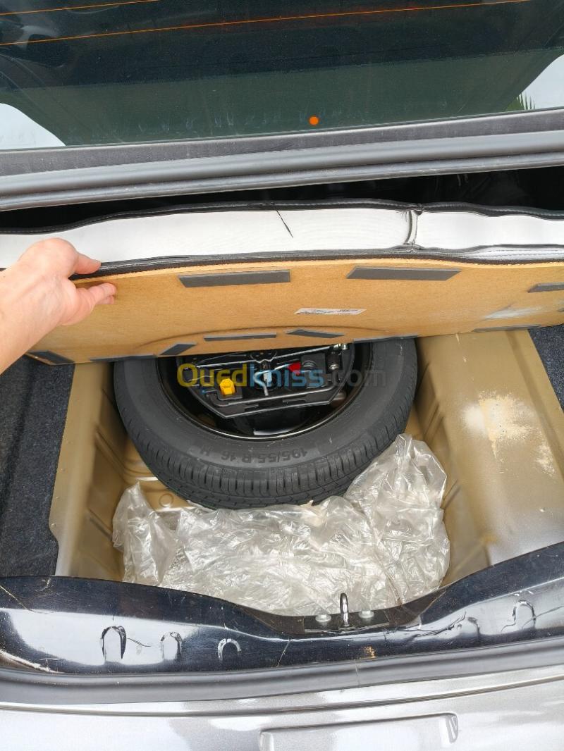 Peugeot 301 2022 Allure 6