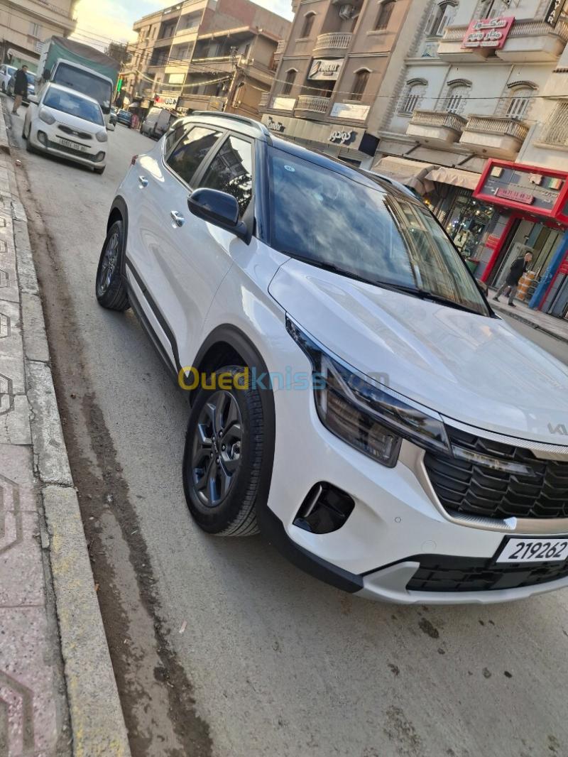 Kia Seltos 2025 Luxury 2