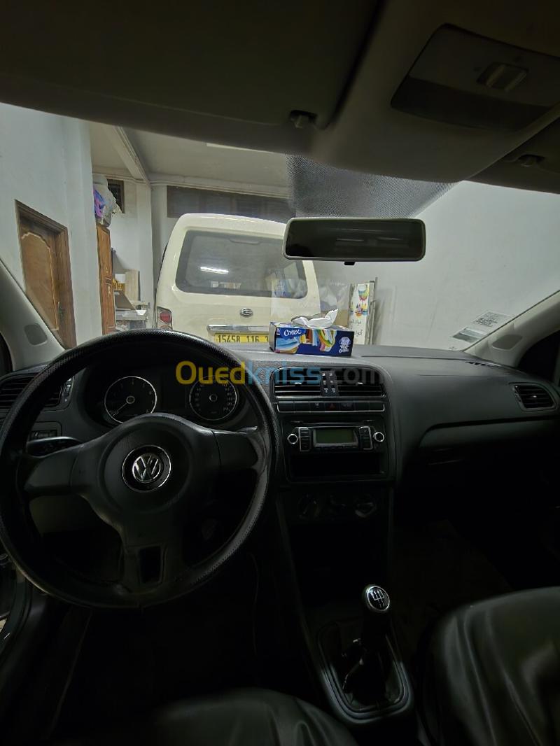 Volkswagen Polo 2011 TrendLine 9