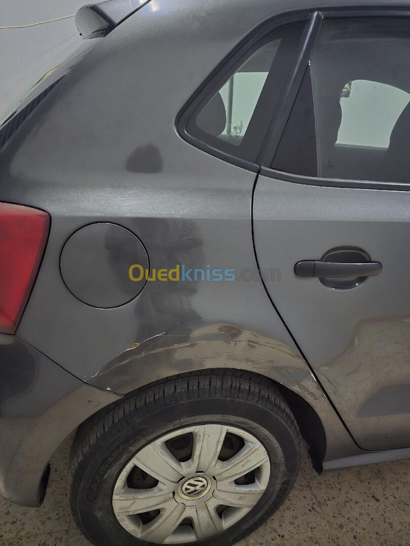Volkswagen Polo 2011 TrendLine 6