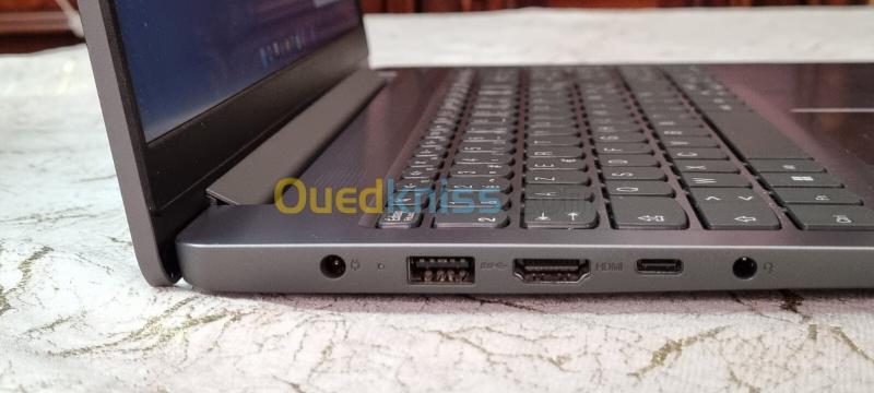 Lenovo IdeaPad Slim 3 Ryzen 5 7520U 8GB 512GB SSD 3