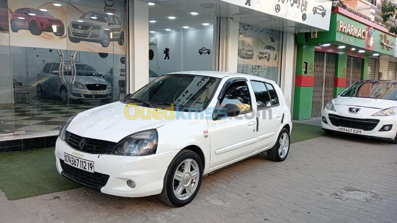 Renault Clio Campus 2012 Bye bye
