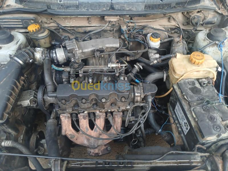 Daewoo Nubira 1998 Nubira 6