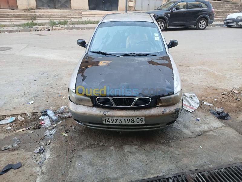 Daewoo Nubira 1998 Nubira 3